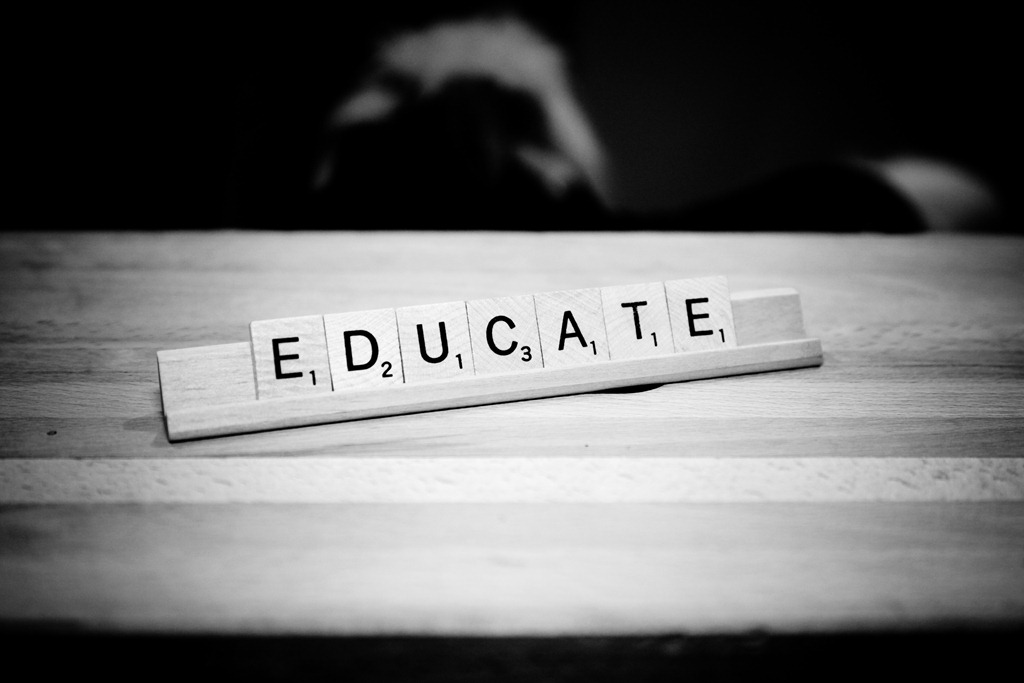 [Real Estate Postcards] Complete Guide to Increase Your Response Rate by 50% 2