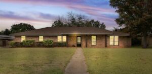 310 Lancashire Dr Bossier City, LA 71111