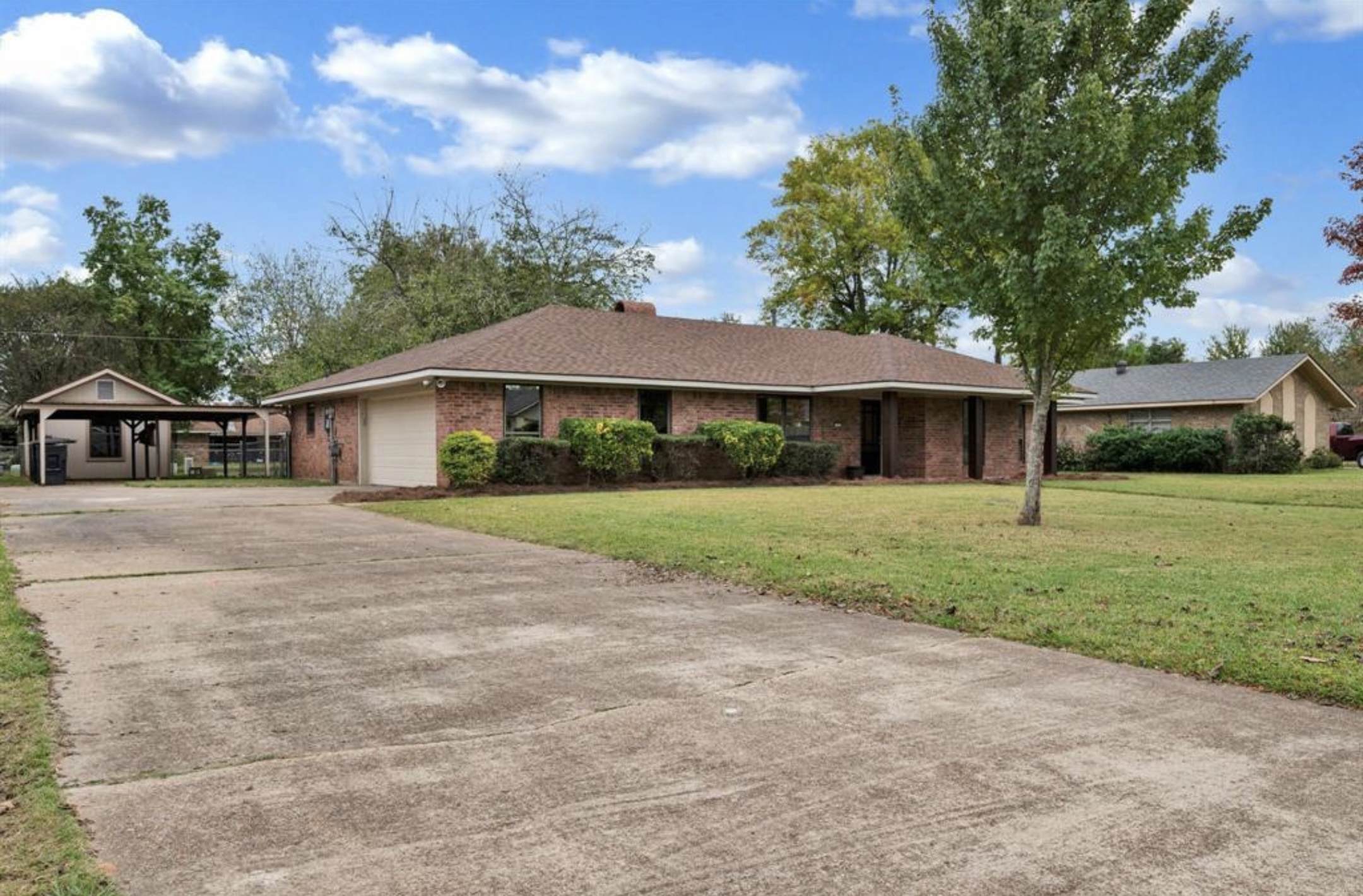 310 Lancashire Dr Bossier City, LA 71111