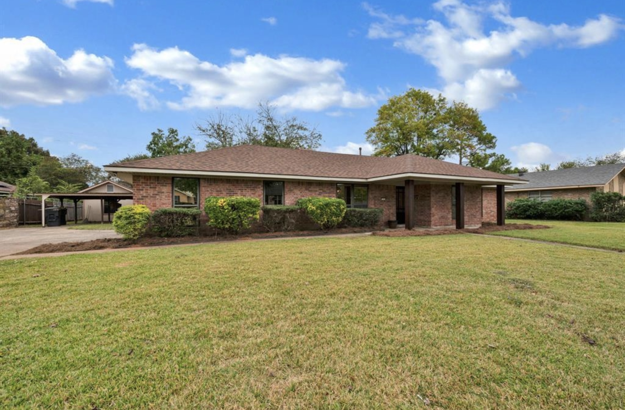 310 Lancashire Dr Bossier City, LA 71111