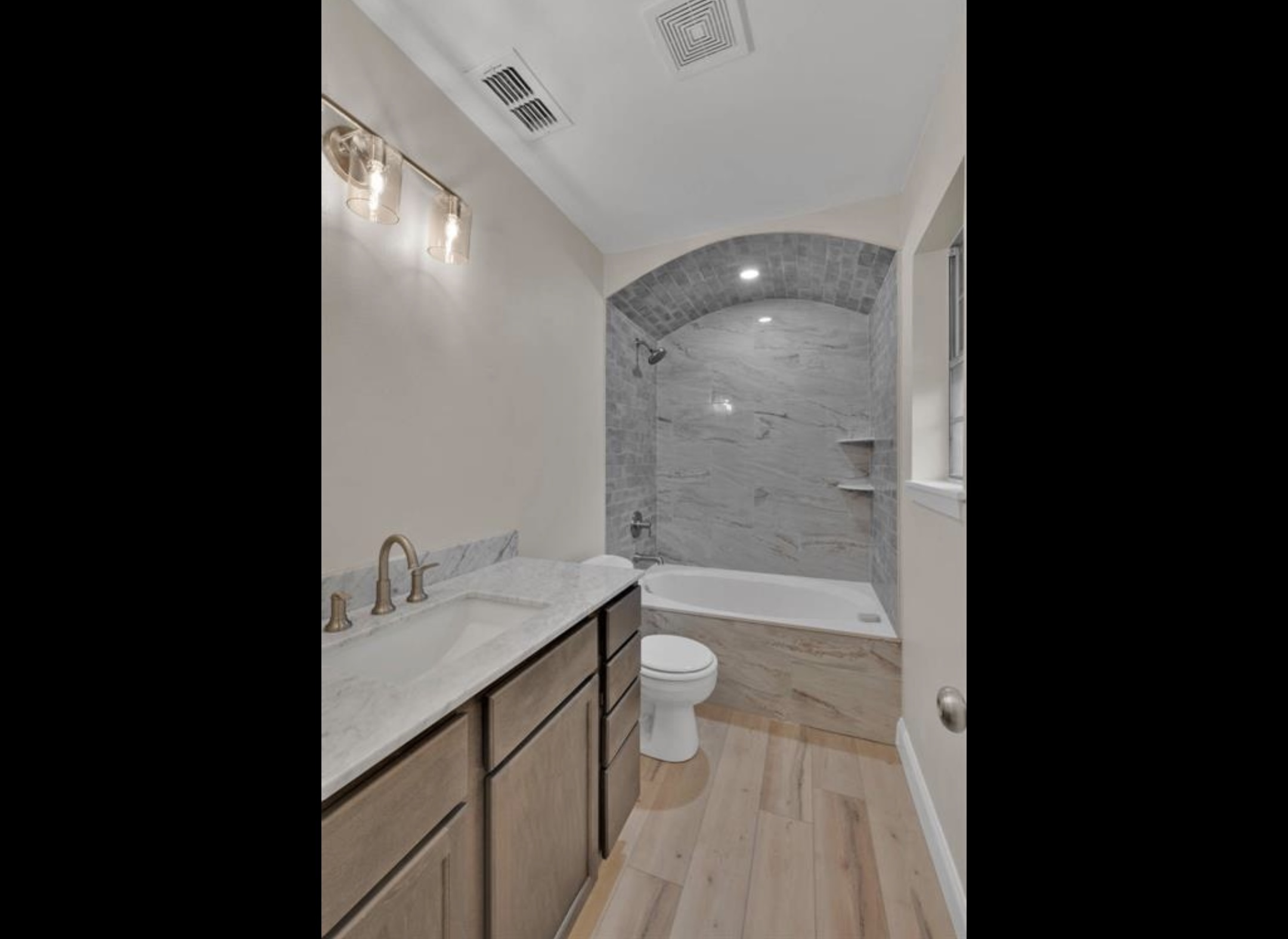 310 Lancashire Dr Bossier City, LA 71111